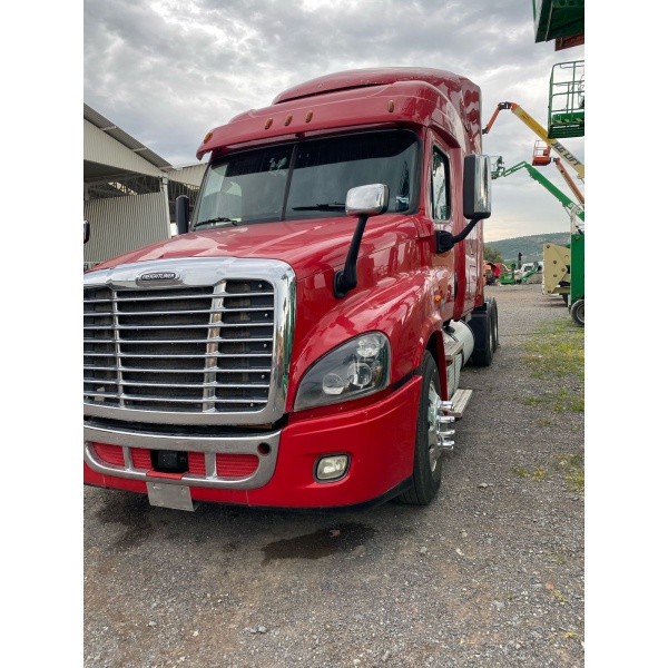TRACTOCAMION FREIGHTLINER CASCADIA 2016 - Image 3