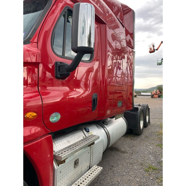 TRACTOCAMION FREIGHTLINER CASCADIA 2016 - Image 4